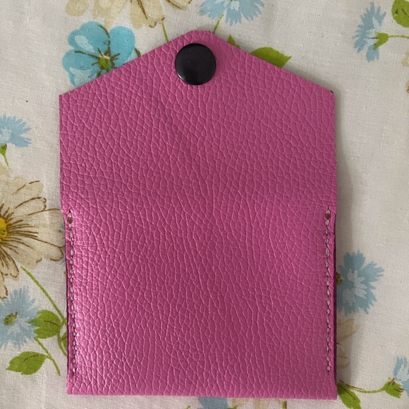 Hand Crafted Pink Genuine Leather Wallet Carholder - Picture 4 of 5